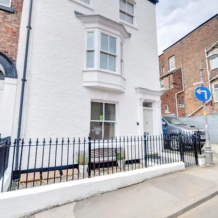 2 Bed In Oc-w400 Apartment
